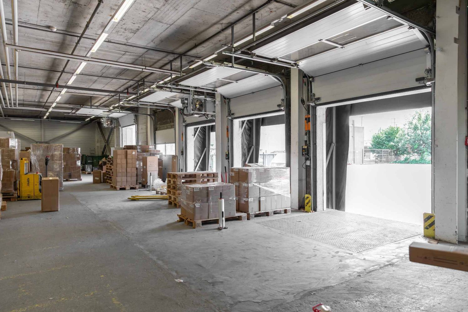 1500m² commercial, photo 2 of 10