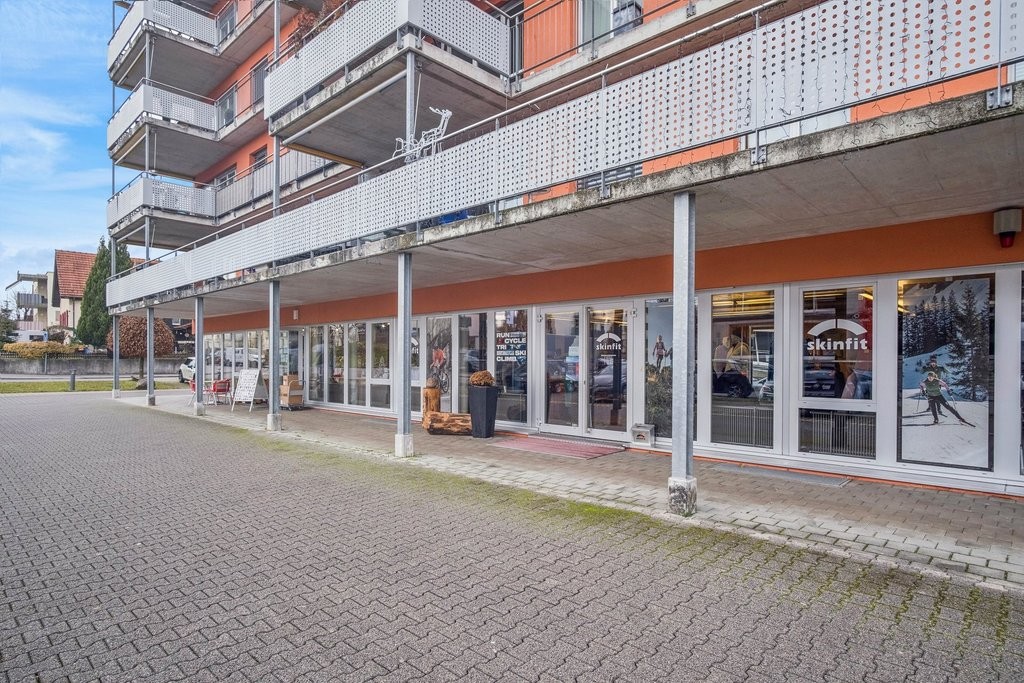 174m² commercial, photo 2 of 8