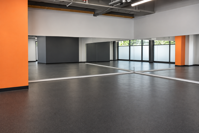 175m² shop, photo 2 of 10