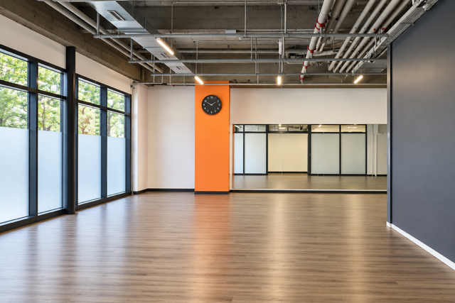 175m² shop, photo 7 of 10