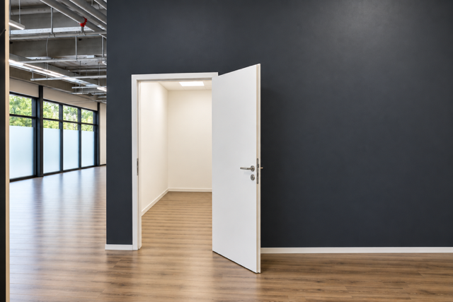 175m² shop, photo 8 of 10