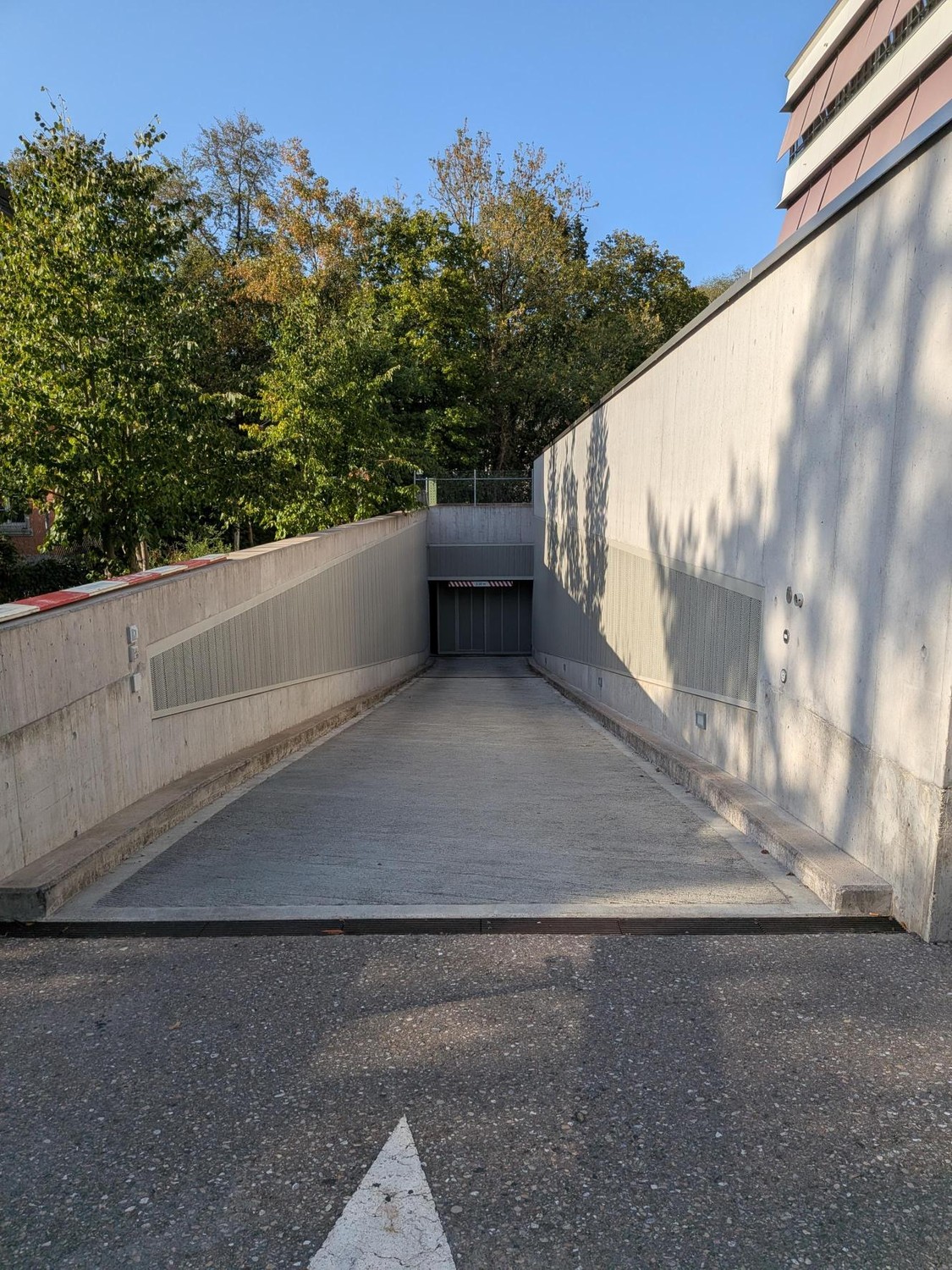 Open slot, photo 1 of 3