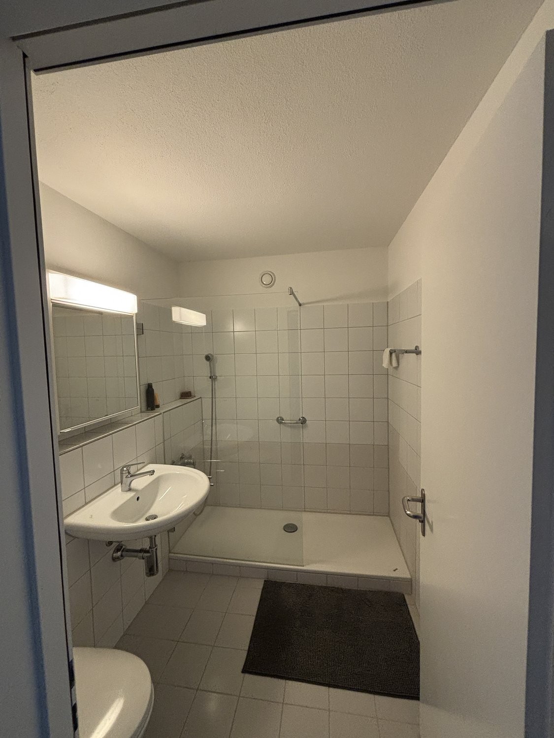 3 rooms furnished flat