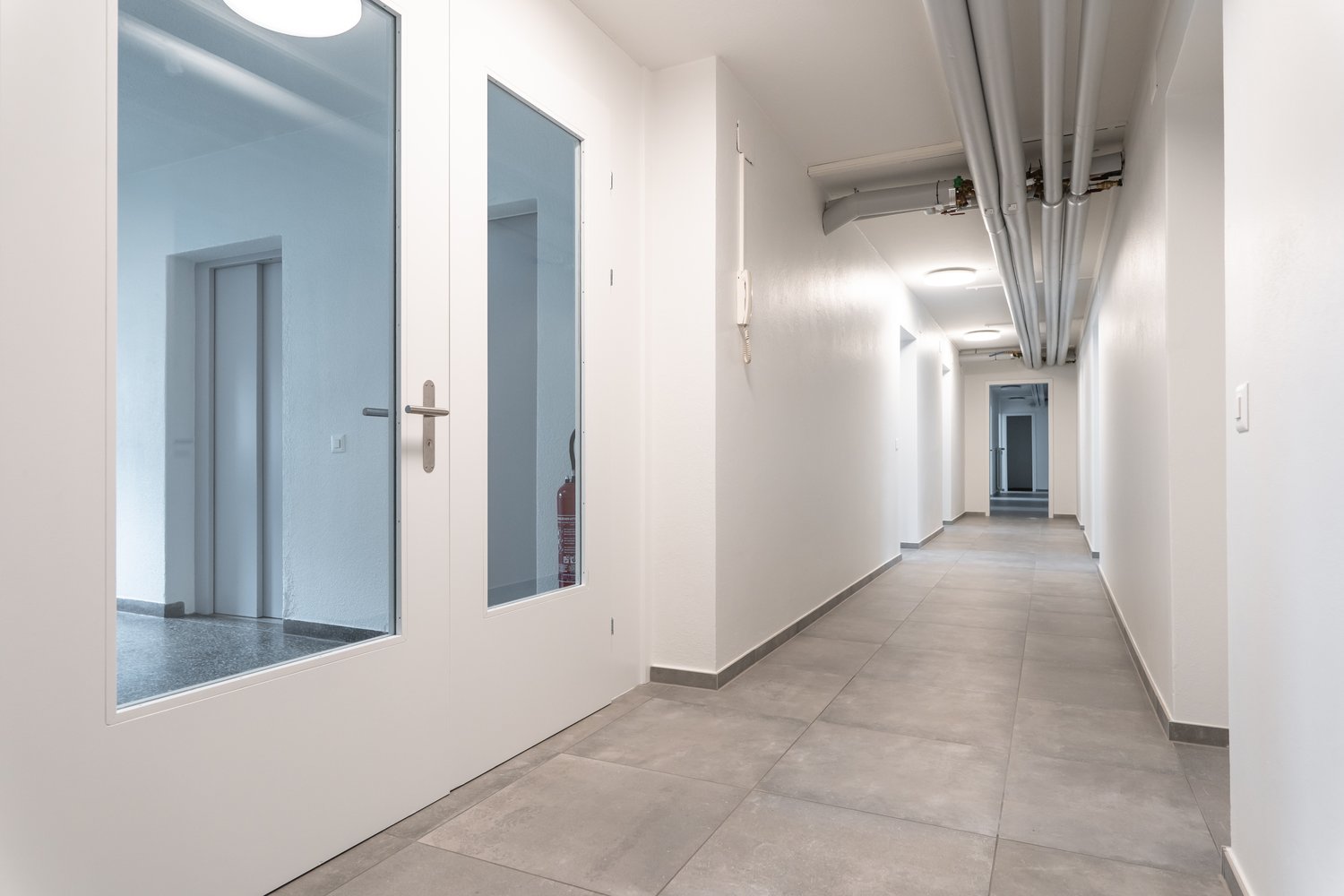 330m² industrial object, photo 5 of 10