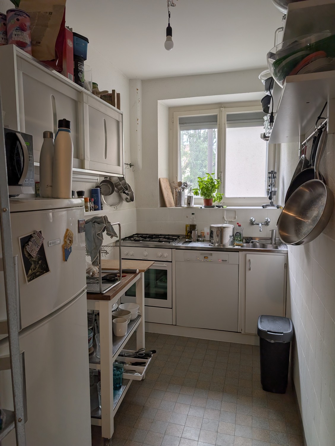 Camera in un appartamento condiviso, foto 4 di 6