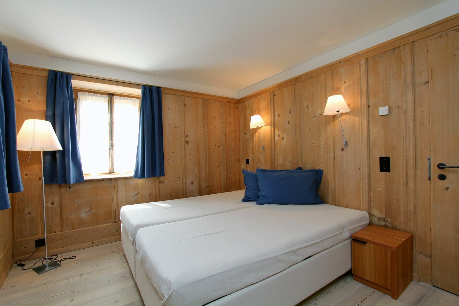 5 rooms apartment (5)