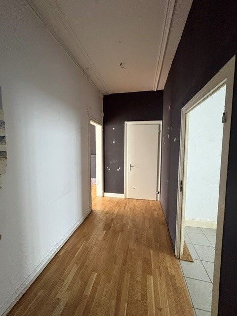 92m² negozio, foto 4 di 10