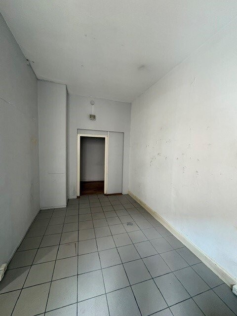 92m² negozio, foto 6 di 10