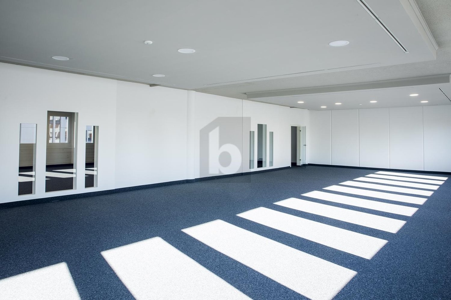 485m² office, photo 3 of 4