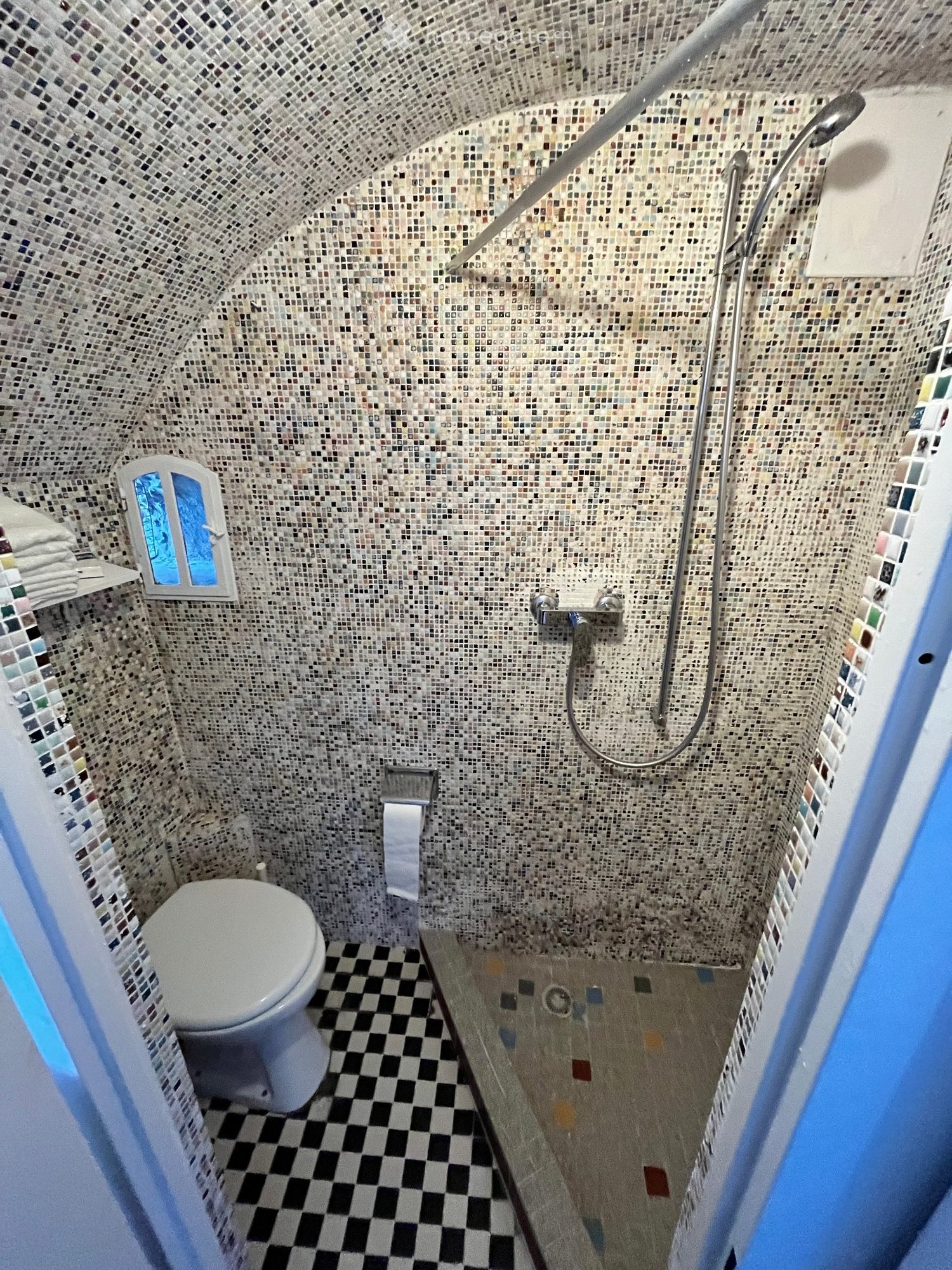 1 room single room