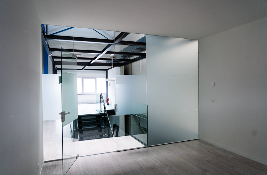 615m² ufficio, foto 2 di 10
