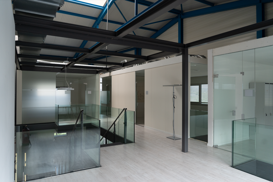 615m² ufficio, foto 3 di 10