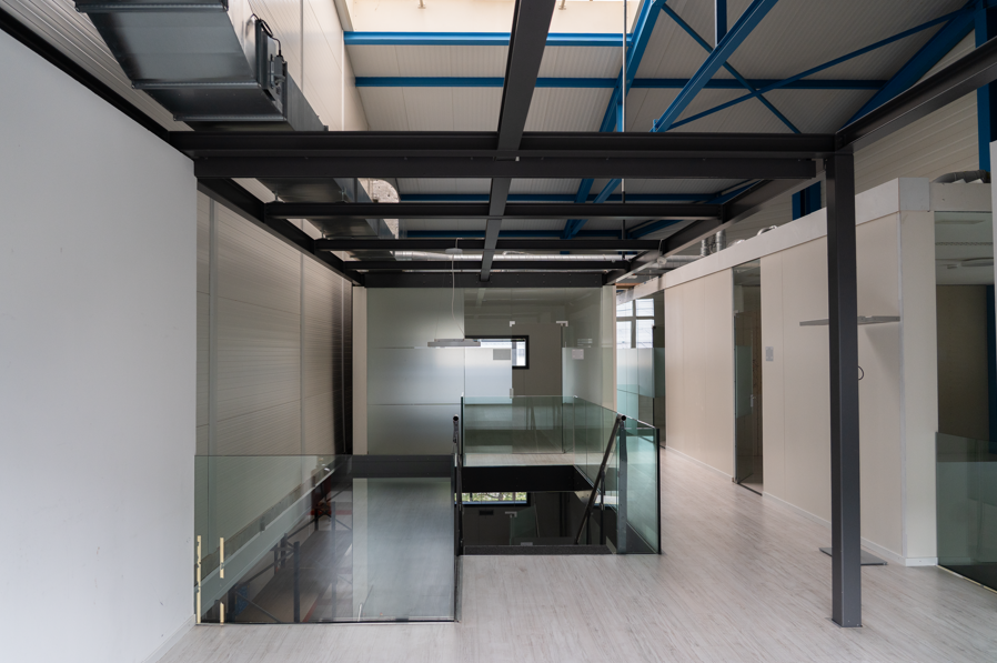615m² ufficio, foto 6 di 10