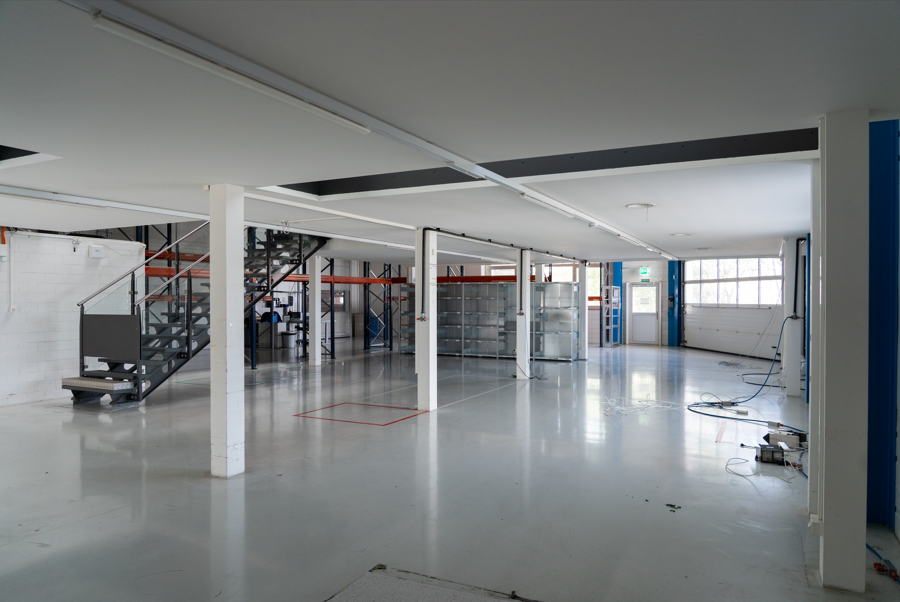 615m² ufficio, foto 8 di 10