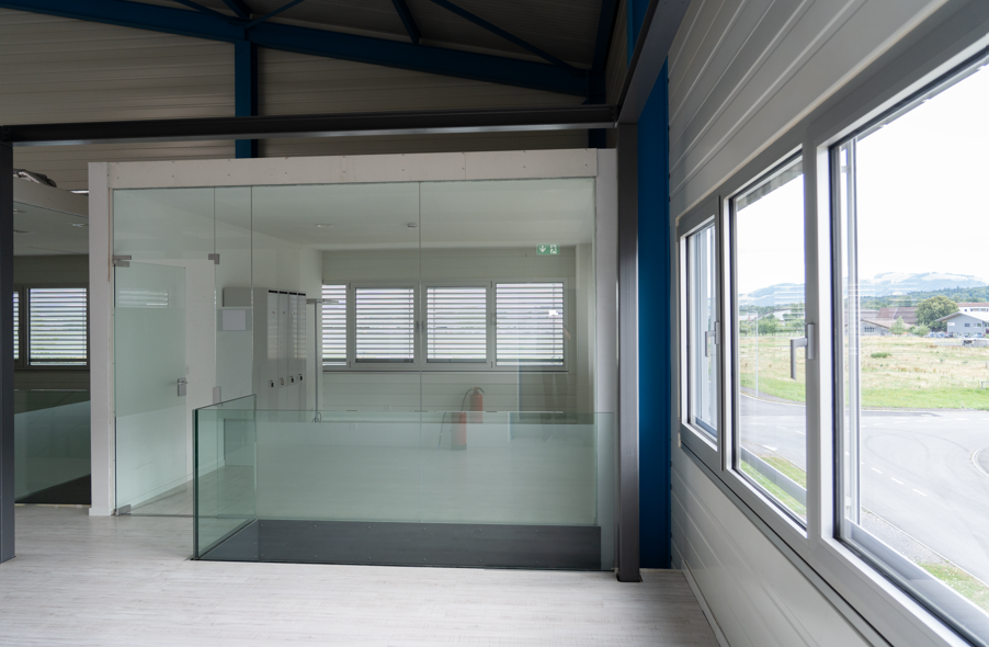 615m² ufficio, foto 4 di 10