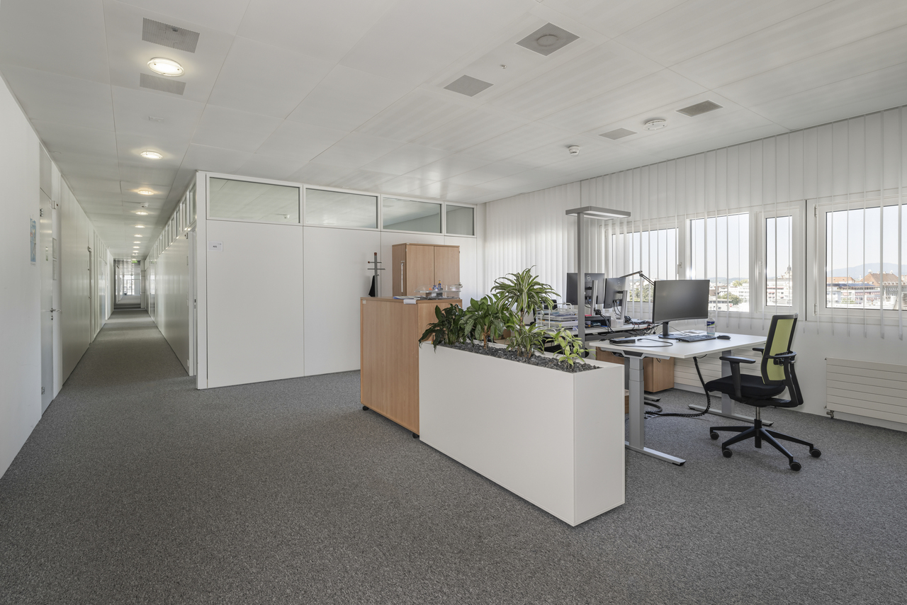 1412m² bureau