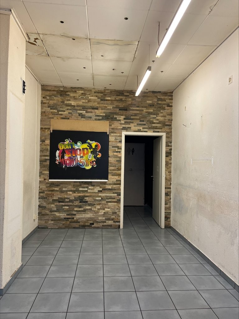 21m² shop, photo 3 of 6