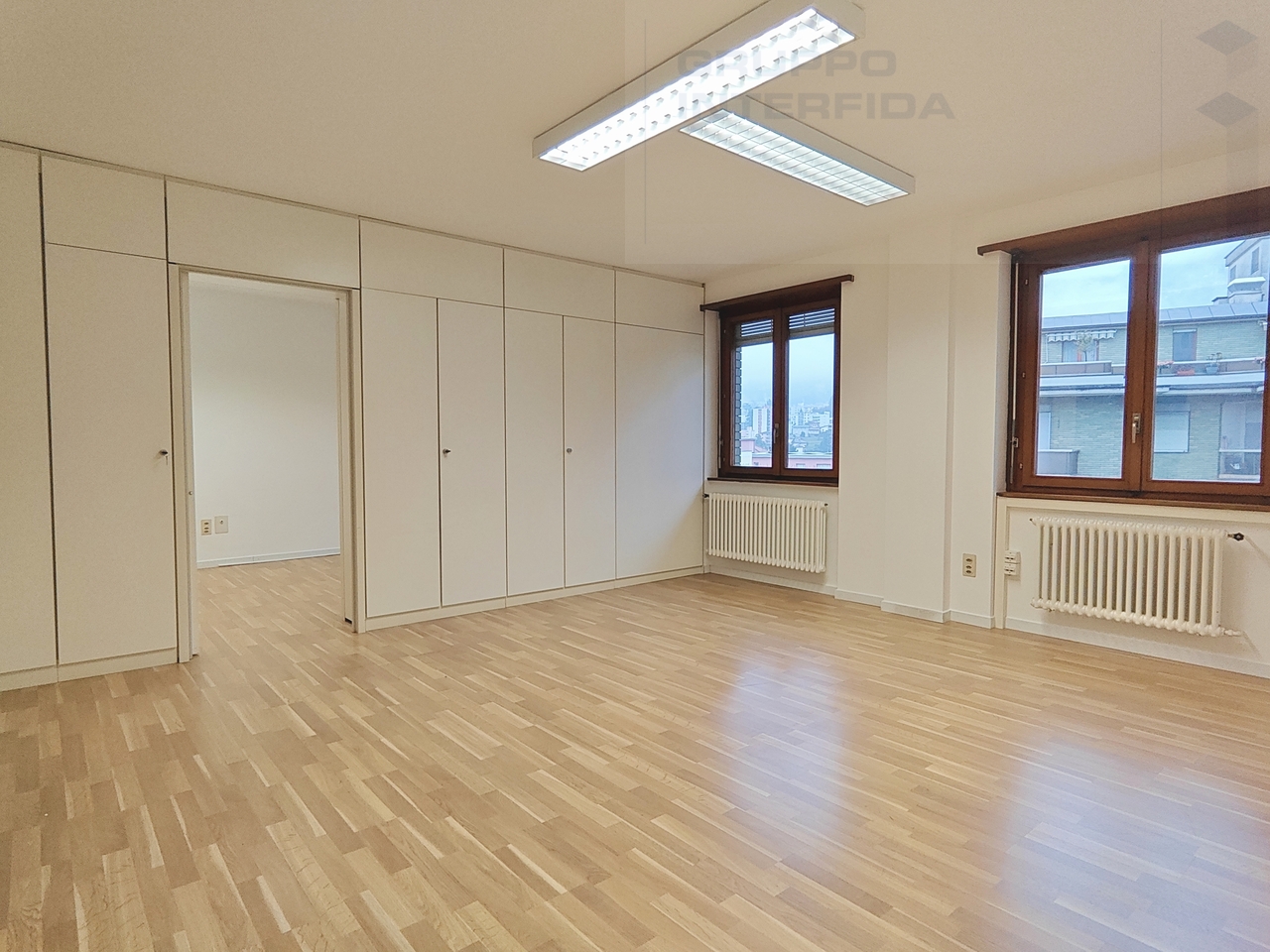 167m² office, photo 2 of 8