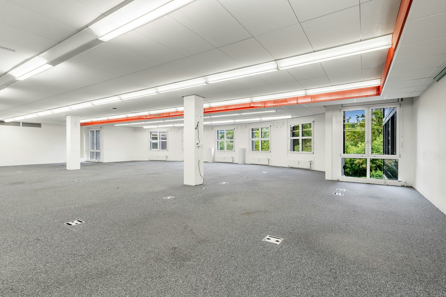 800m² office, photo 6 of 6