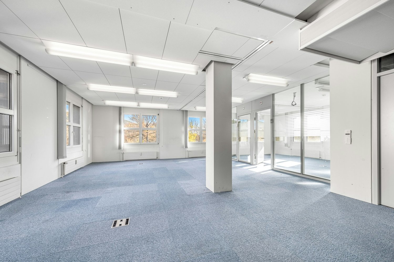 800m² office, photo 4 of 6