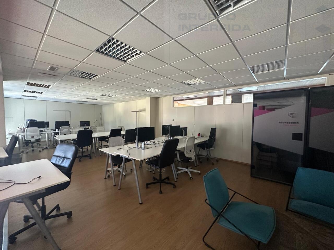 332m² office, photo 5 of 9