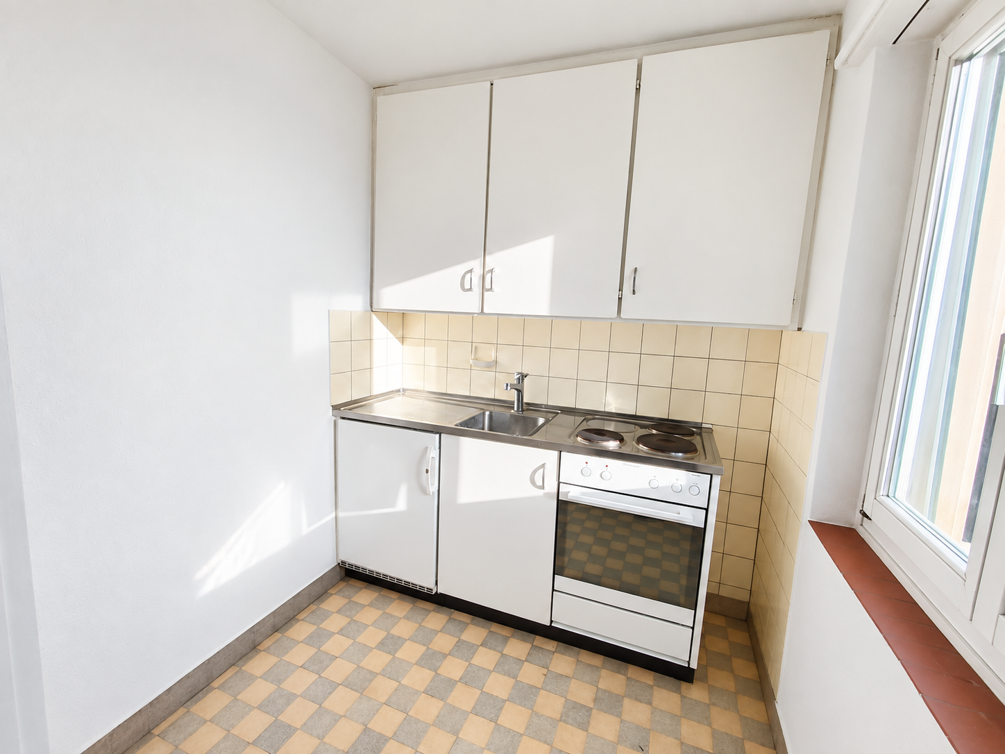 1 room apartment, photo 1 of 10