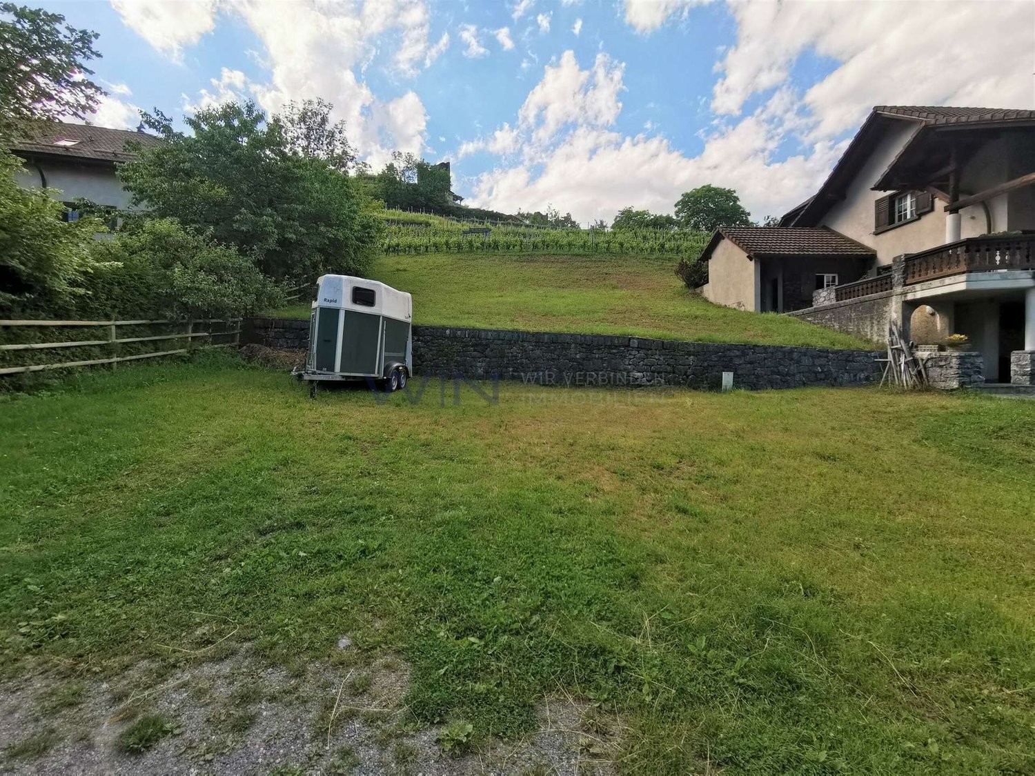 961m² building land, photo 1 of 4