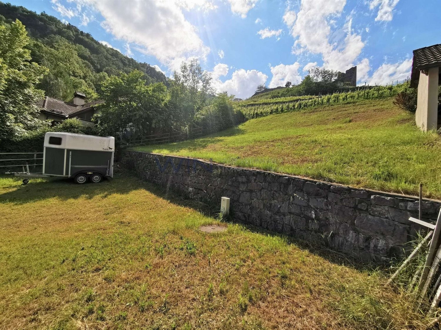 961m² building land, photo 2 of 4
