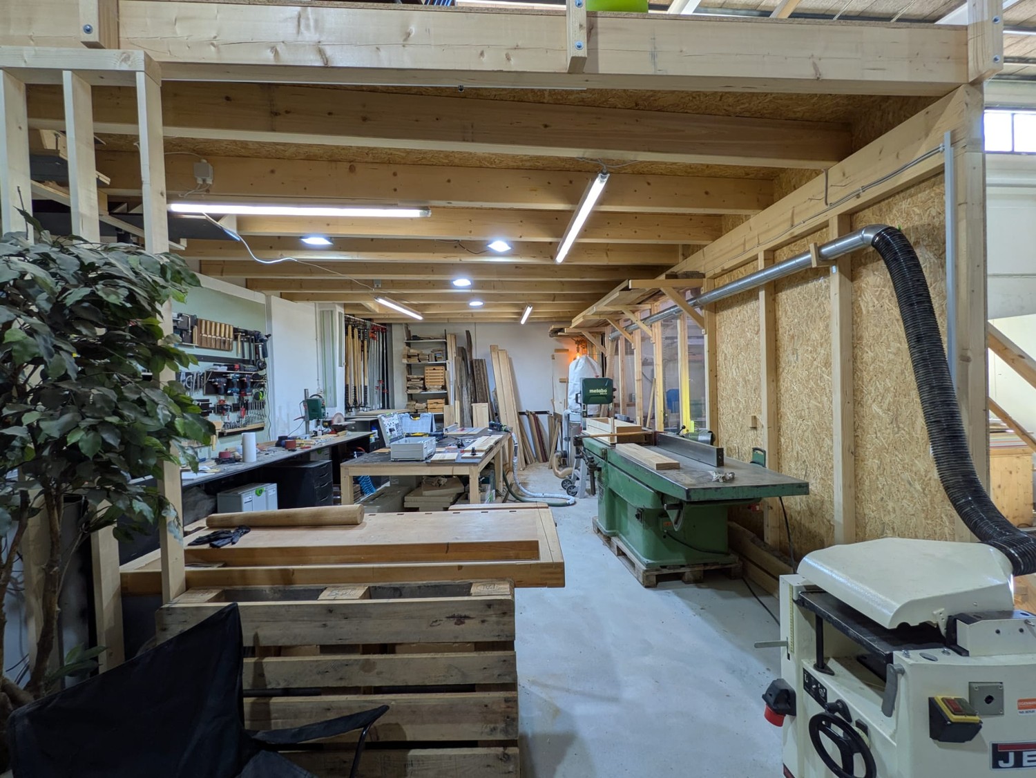 32m² commerciale