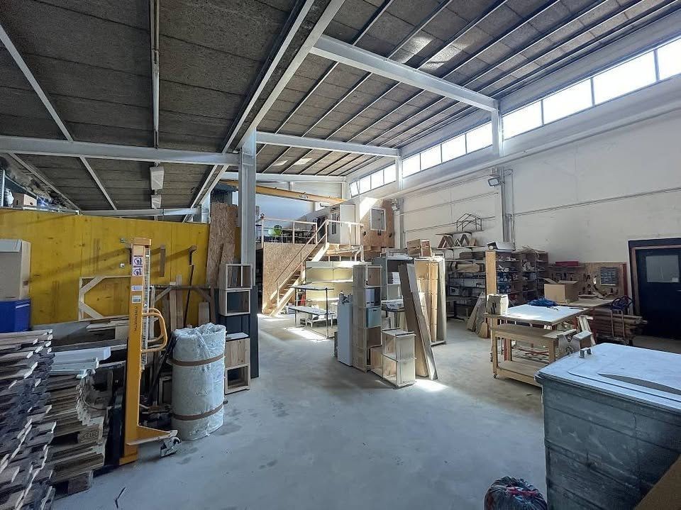 32m² commerciale