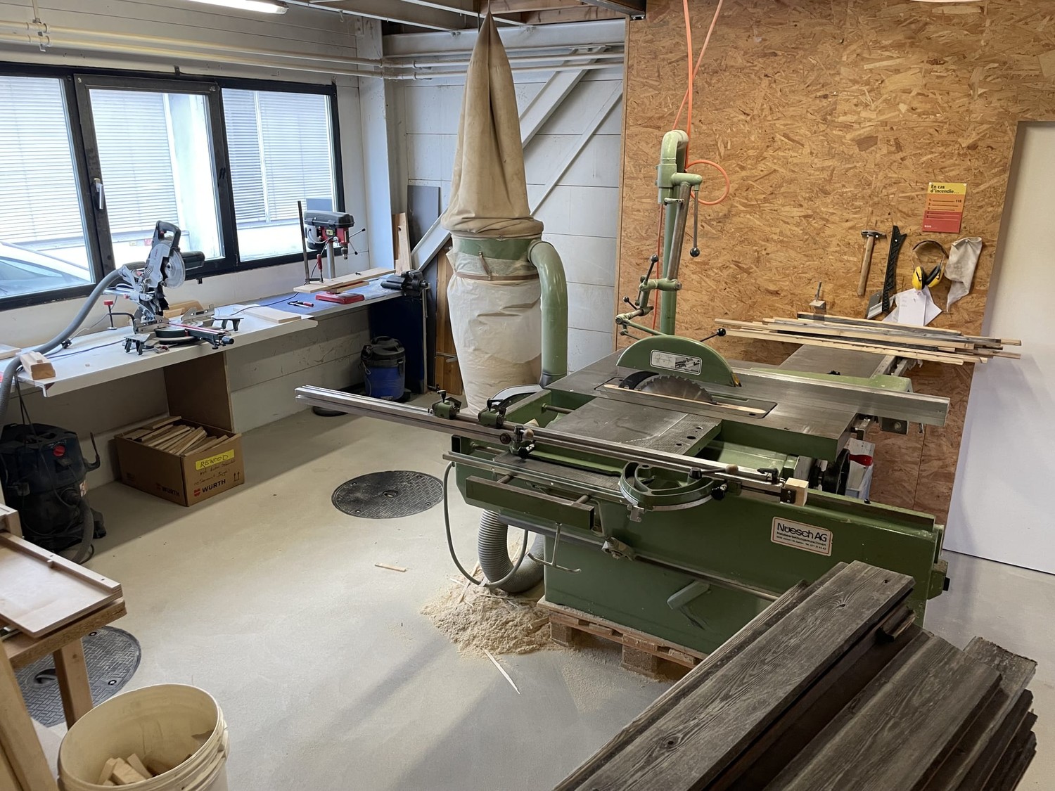 32m² commerciale