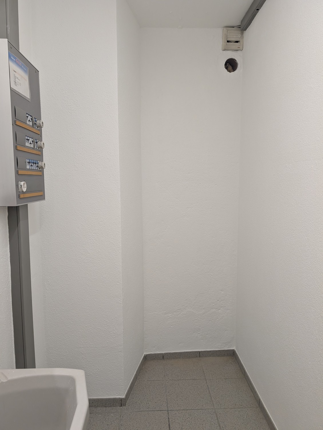 84m² shop, photo 7 of 10