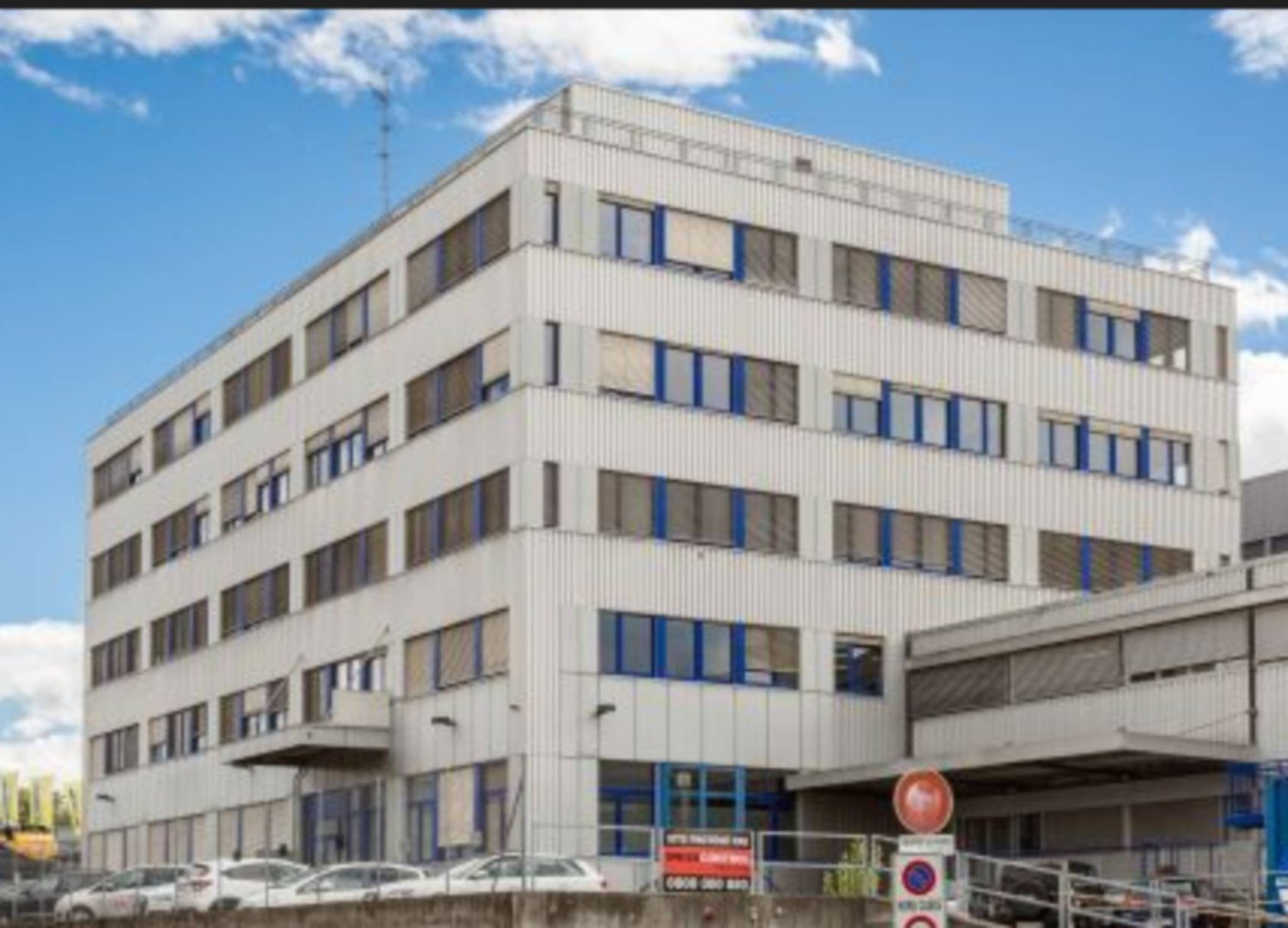 1016m² office, photo 2 of 7