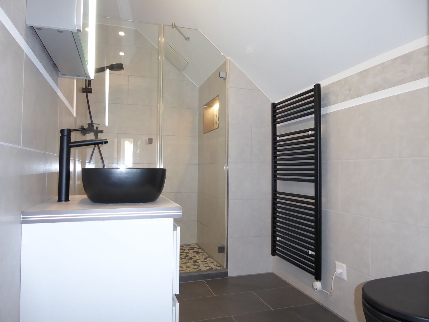6 rooms apartment