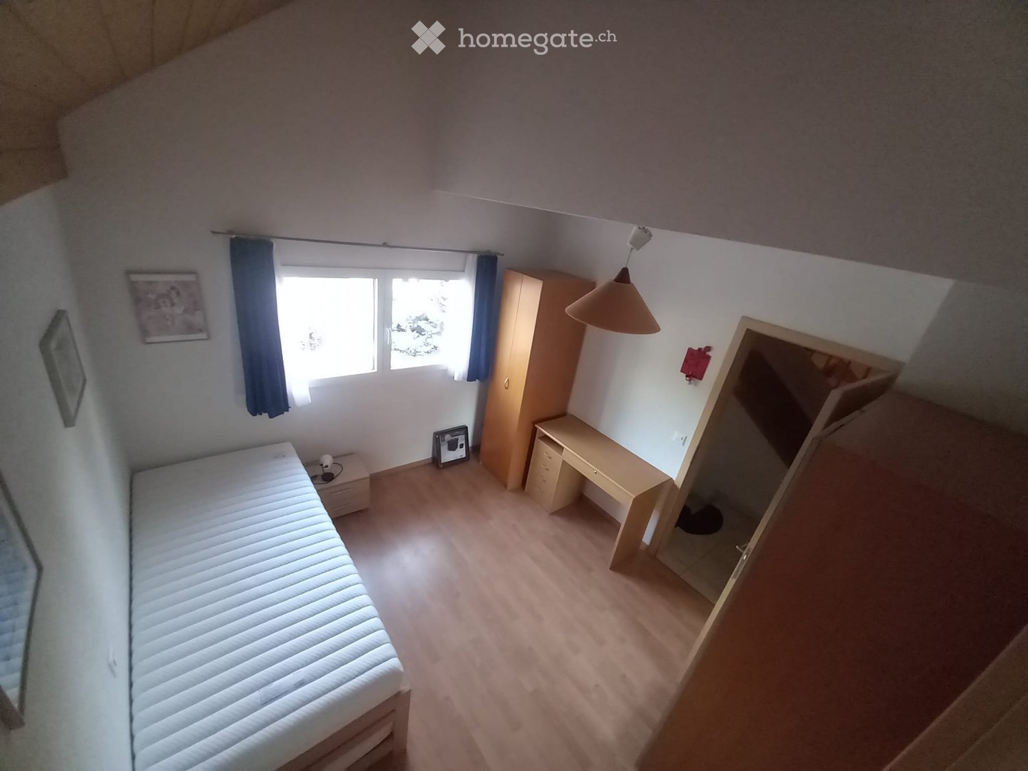 1 room single room, photo 1 sur 3
