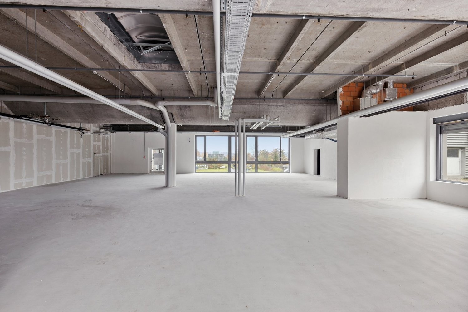 275m² practice, photo 8 of 9