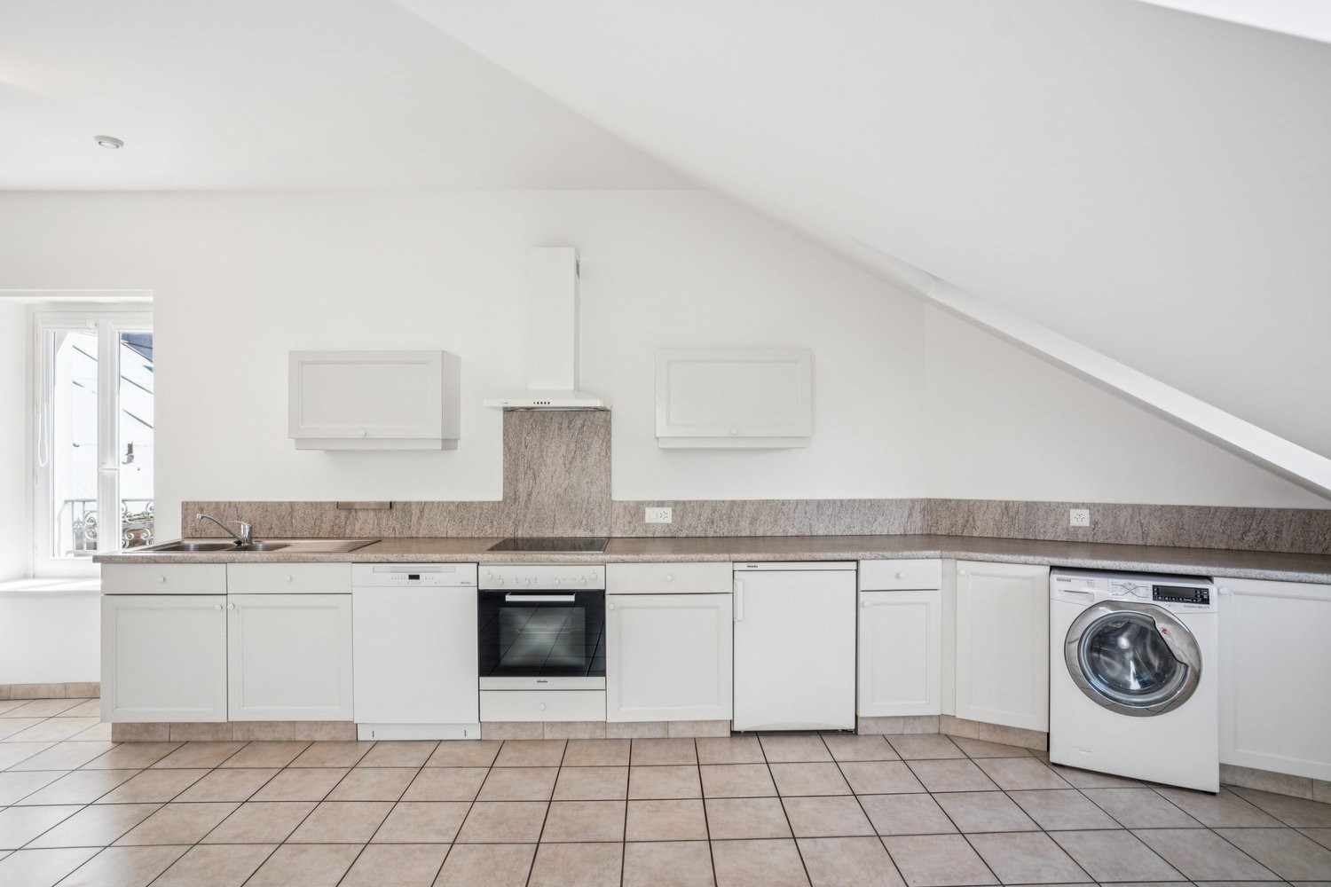 3 rooms apartment (4)