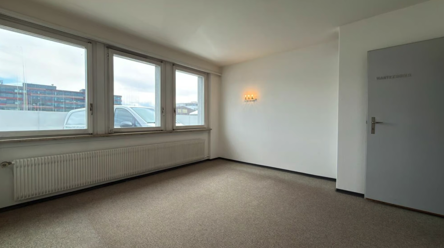 10 rooms single house
