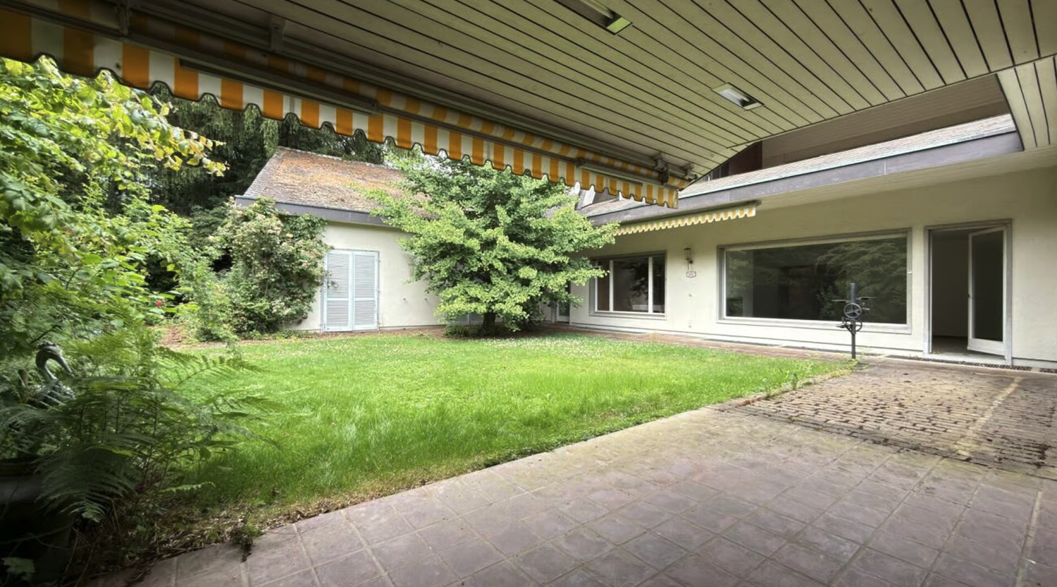 10 rooms single house