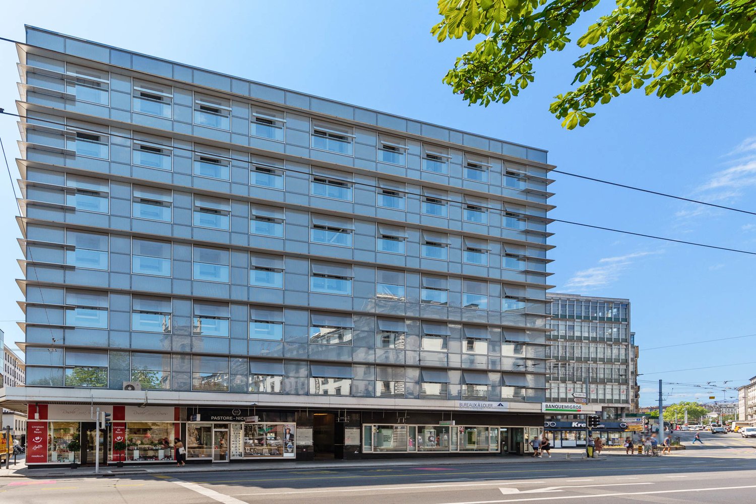 465m² office, photo 1 of 4