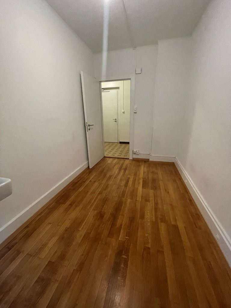 1 room single room, photo 3 of 3