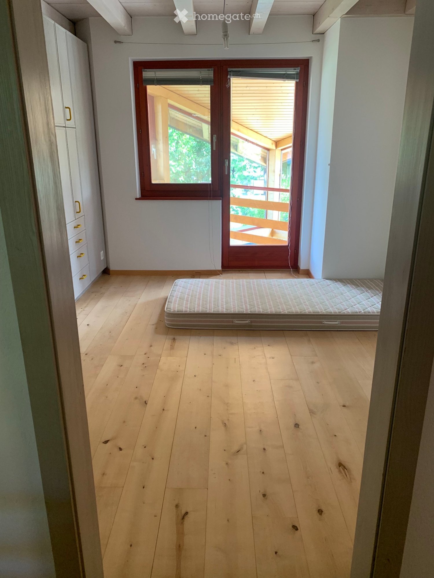 1 room single room