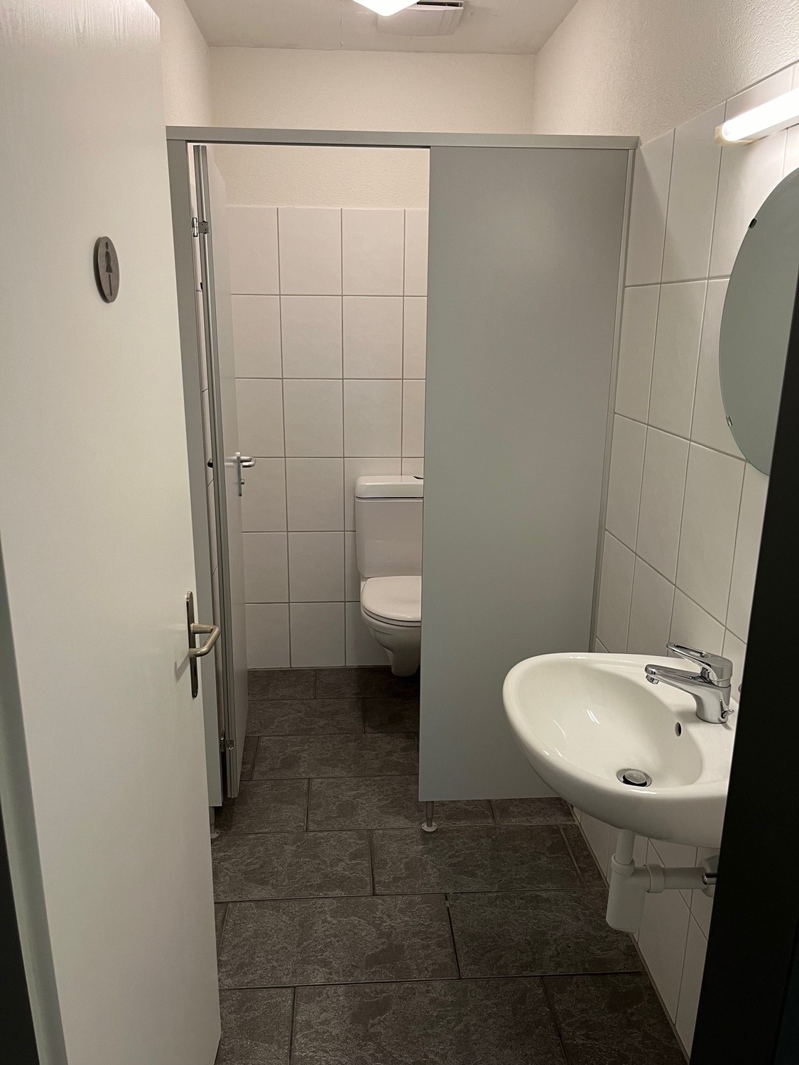 63-63m² office