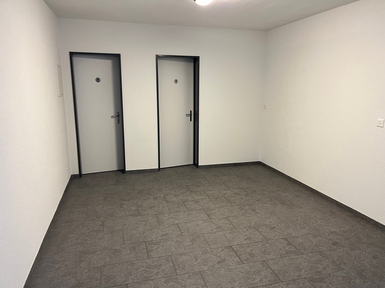 63-63m² office