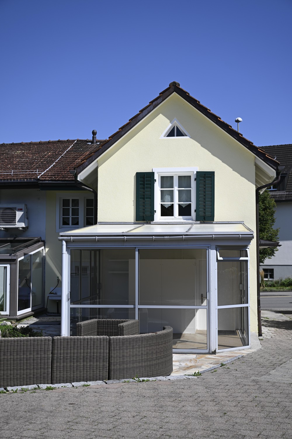 5 rooms single house