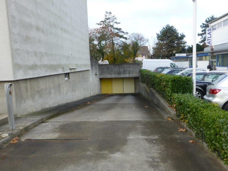 Open slot, photo 2 of 4