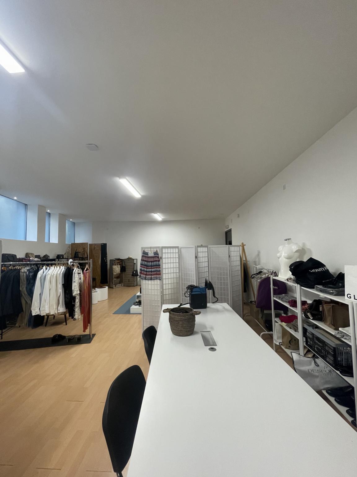 95m² shop, photo 4 of 9