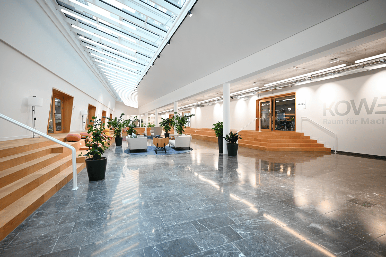 466m² commercial