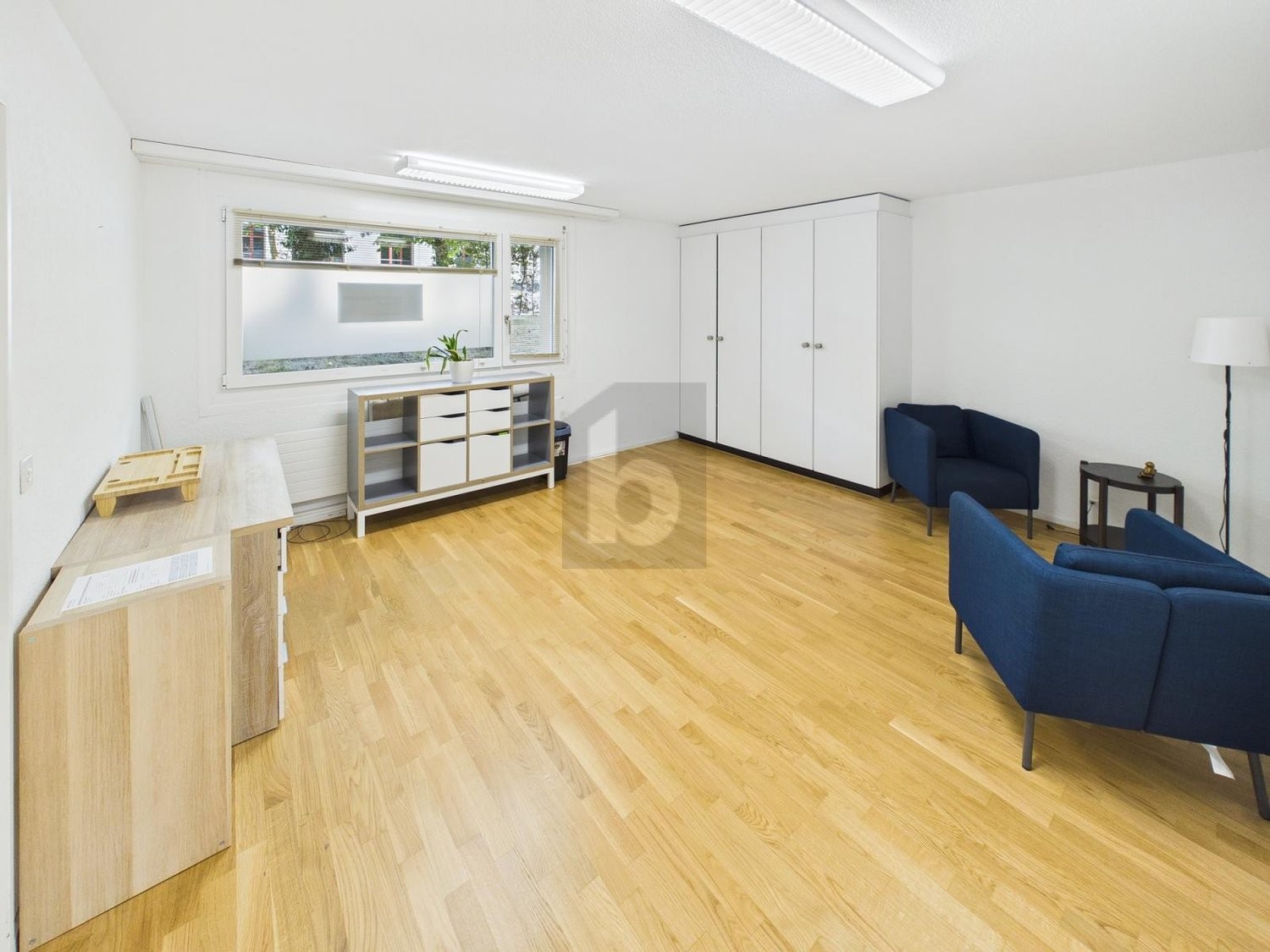 136m² office, photo 1 of 4