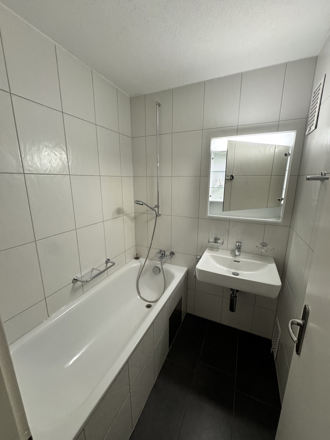 Room in a shared flat, photo 1 of 9